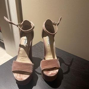 Steve Madden Platform Heels Size 6.5